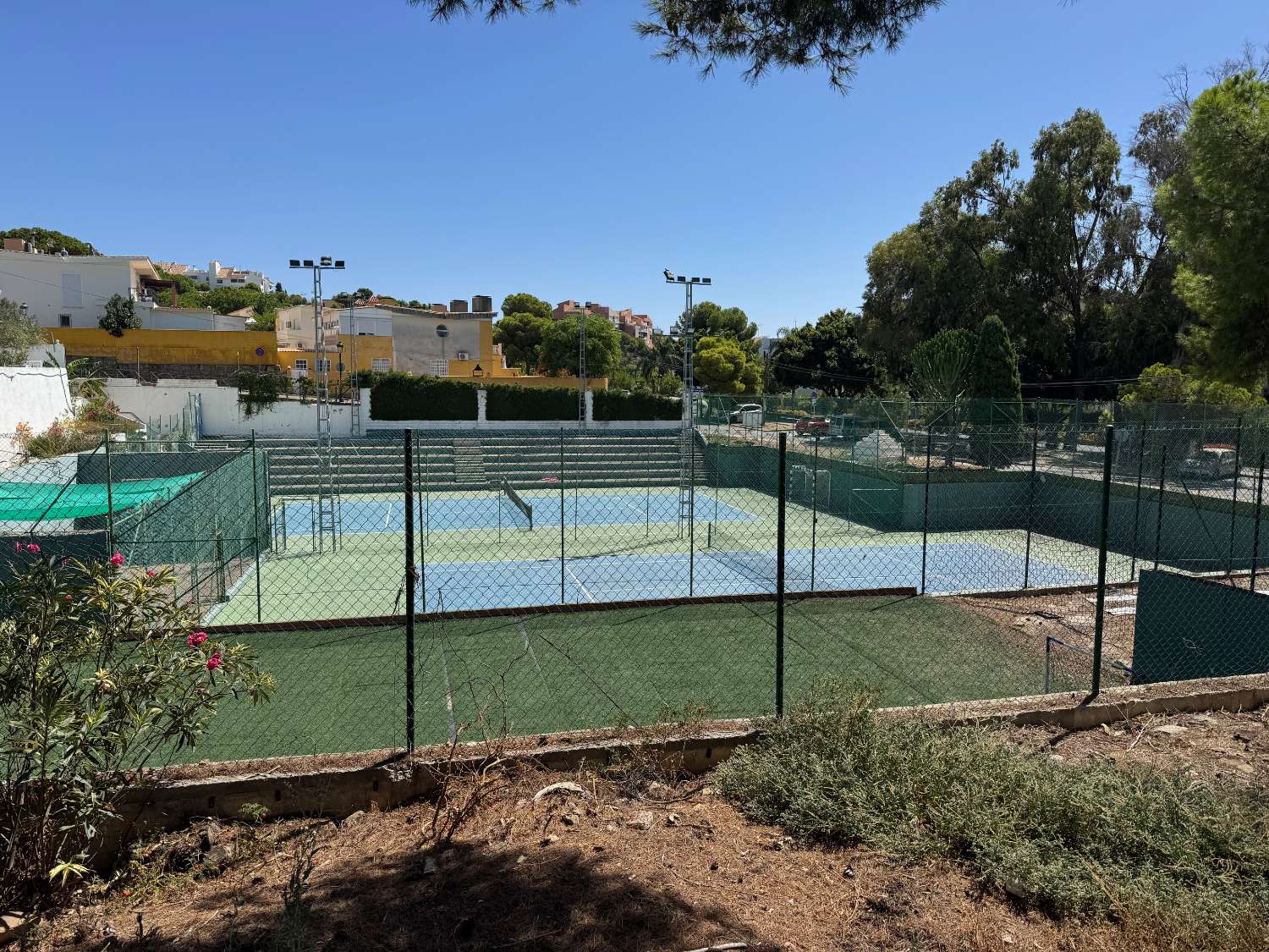 Charmant studio/appartement met 2 slaapkamers in Urb. Seghers, Estepona