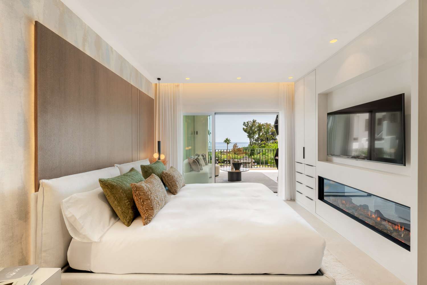 Bahía del Velerín, prestigiosa comunidad ubicada entre Marbella y Estepona.
