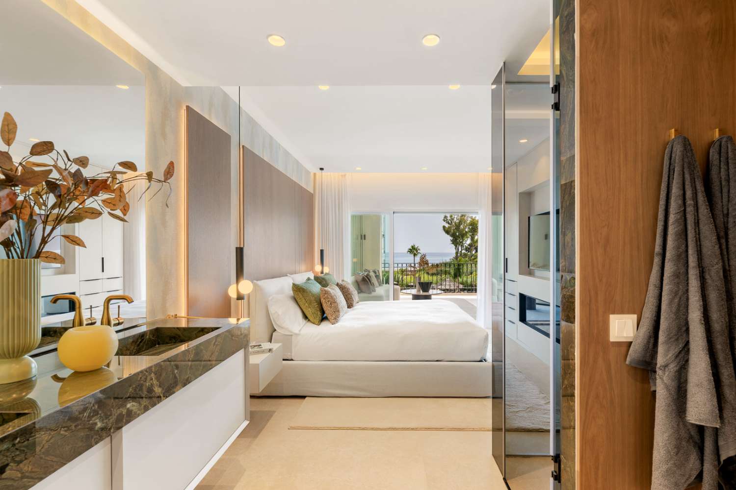 Bahía del Velerín, prestigiosa comunidad ubicada entre Marbella y Estepona.