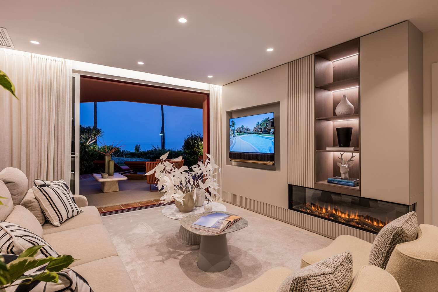 Playa de Menara - Nueva Milla de Oro- Estepona.