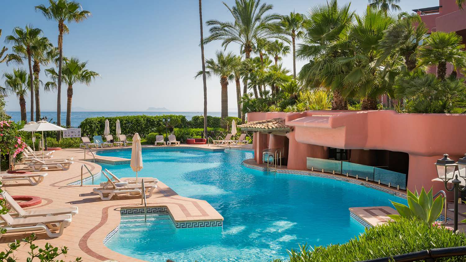 Playa de Menara - Nueva Milla de Oro- Estepona.