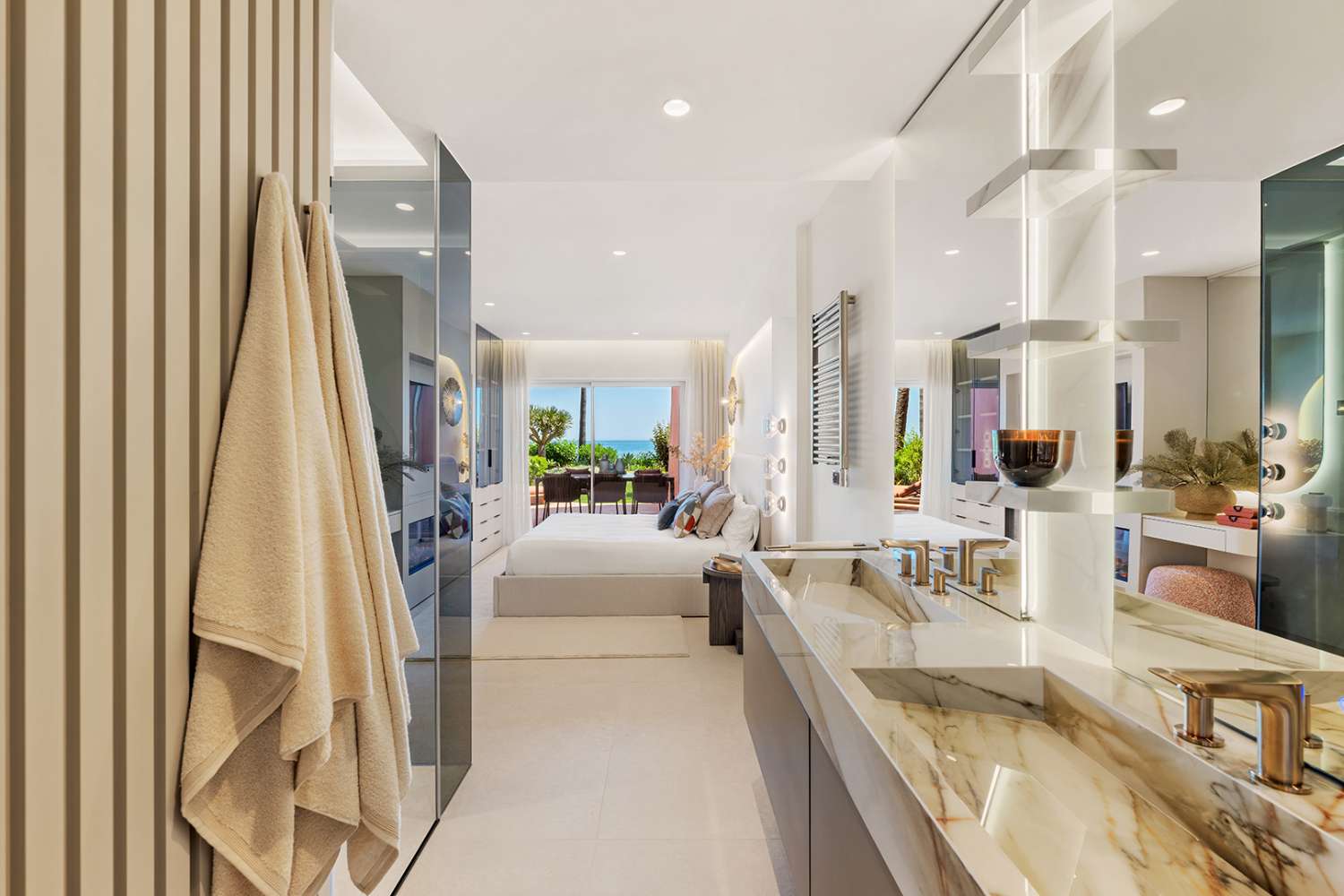 Playa de Menara - Nueva Milla de Oro- Estepona.