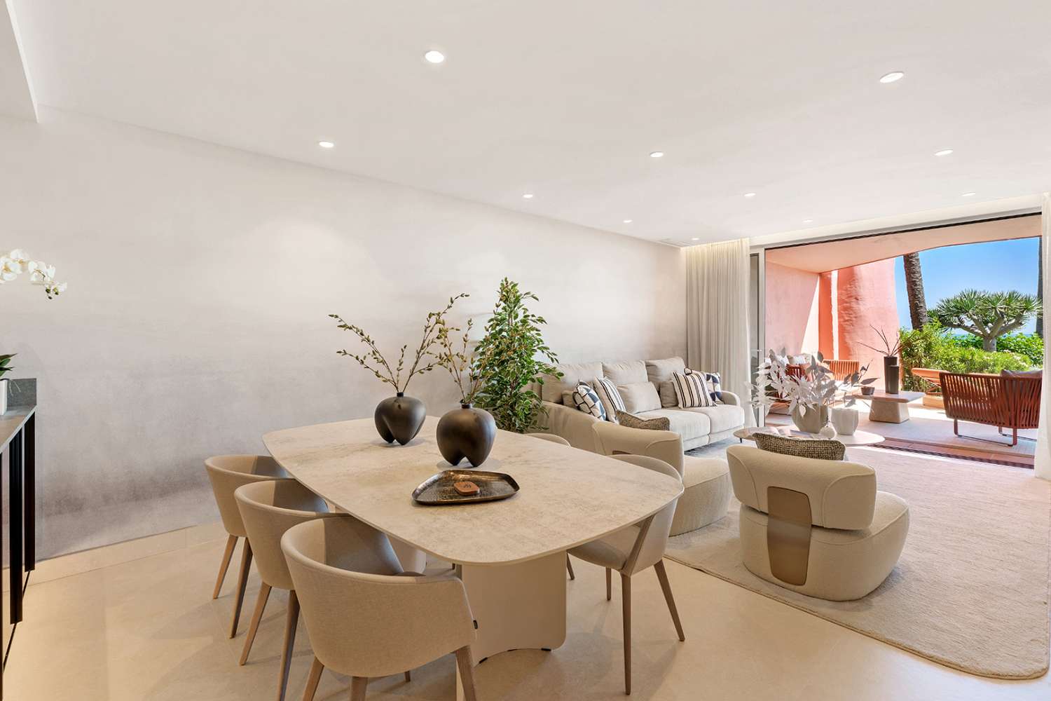 Playa de Menara - Nueva Milla de Oro- Estepona.