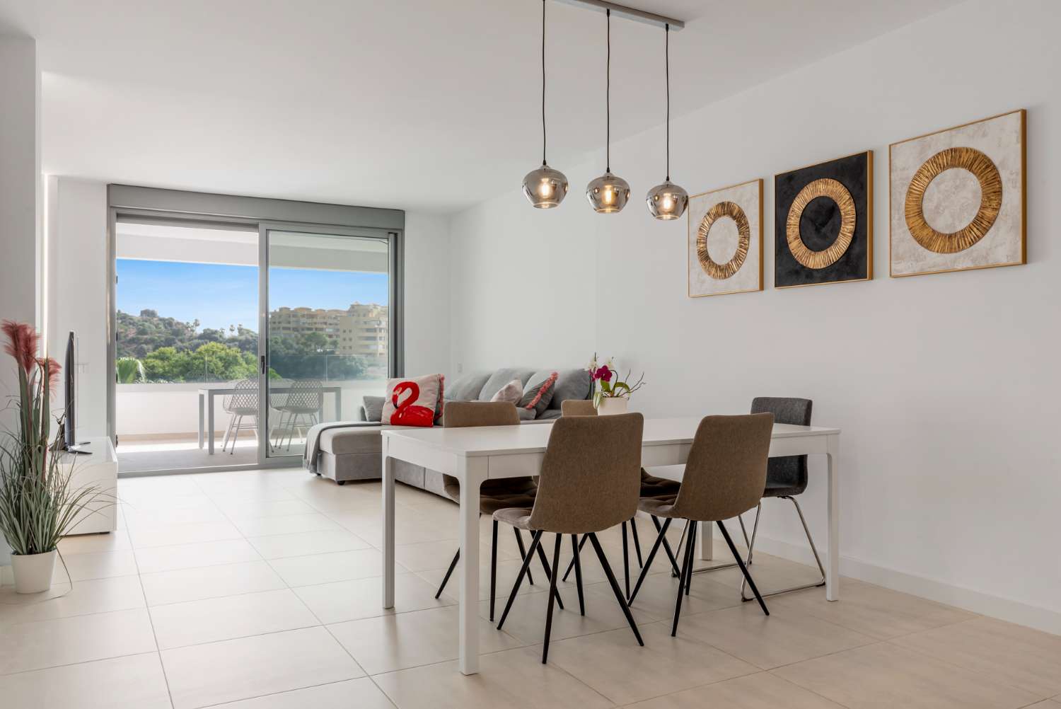 Modernes und geräumiges Penthouse mit 2 Schlafzimmern im Vanian Green Village – Urb. Selwo, Estepona-Costa del Sol