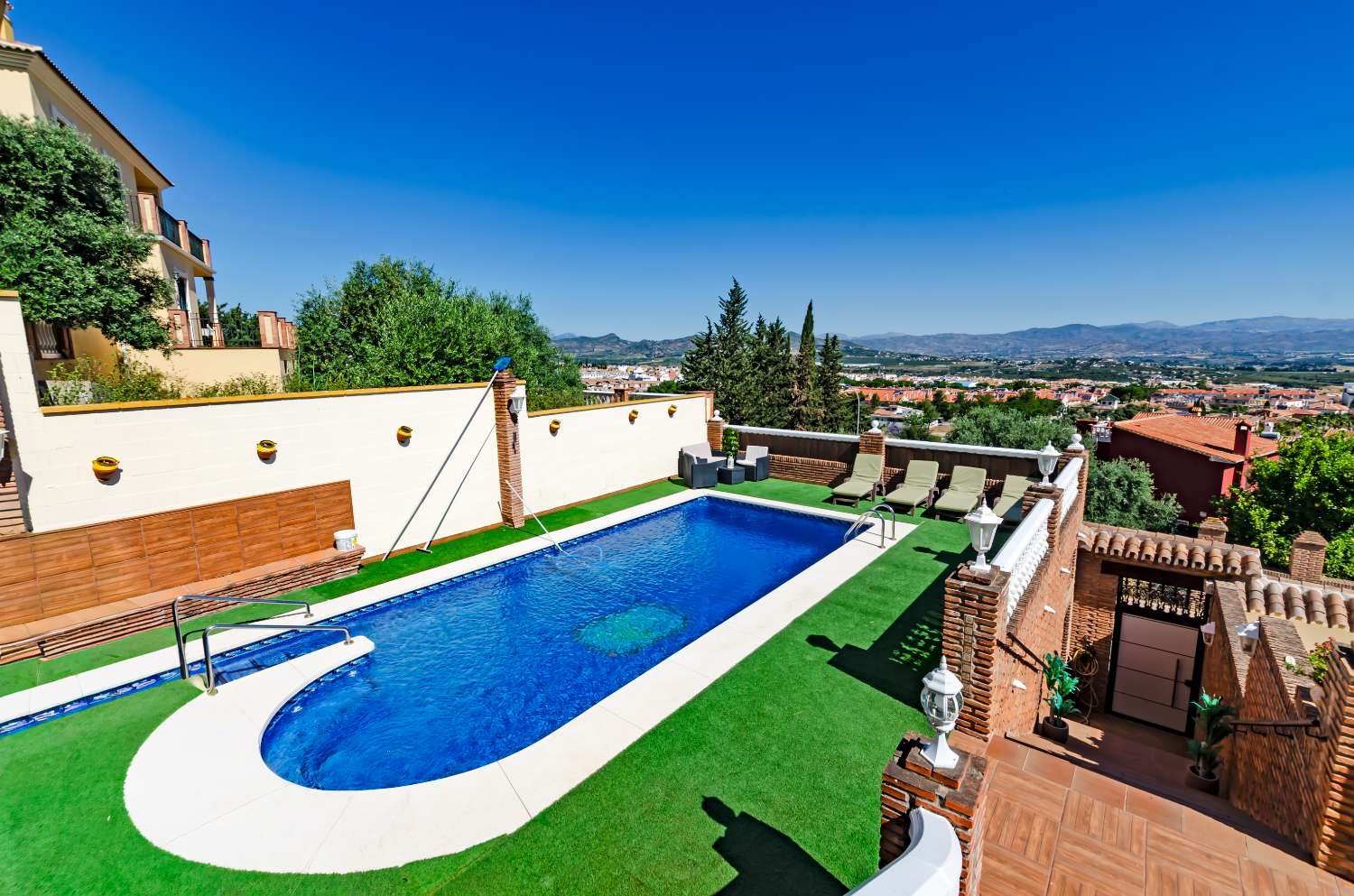 Vrijstaande villa te koop in Alhaurín de la Torre, Málaga