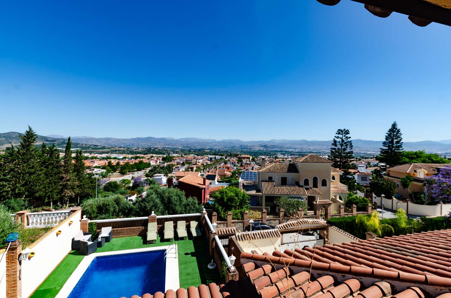 Vrijstaande villa te koop in Alhaurín de la Torre, Málaga