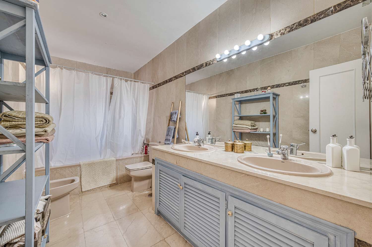 Duplex à vendre à Nueva Andalucia-Marbella-Costa del Sol