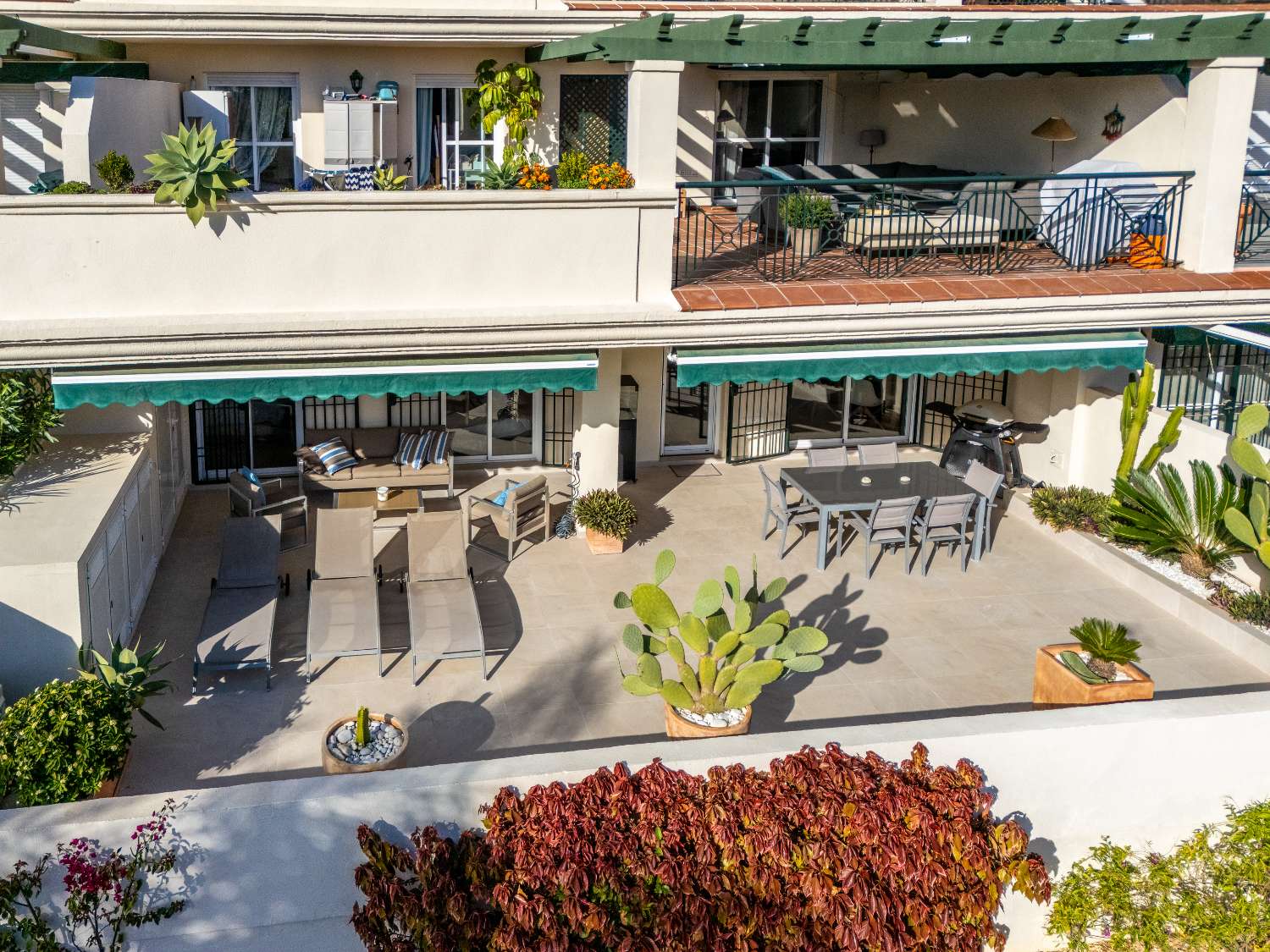 Volledig gerenoveerd luxe appartement in Lorcrimar, Nueva Andalucía