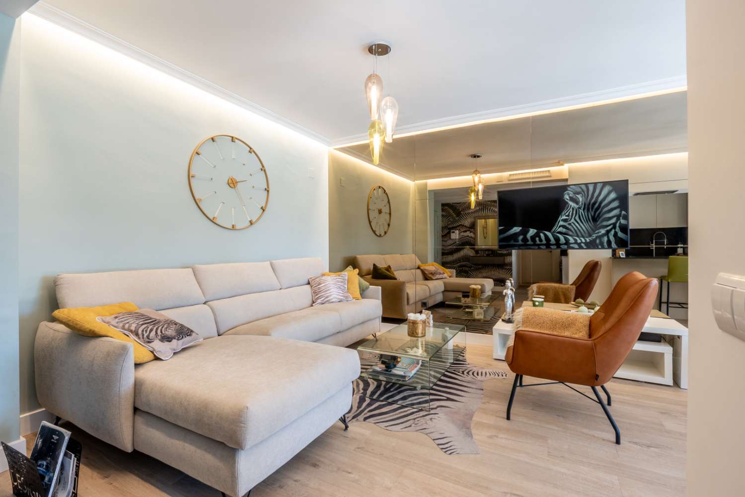 Volledig gerenoveerd luxe appartement in Lorcrimar, Nueva Andalucía