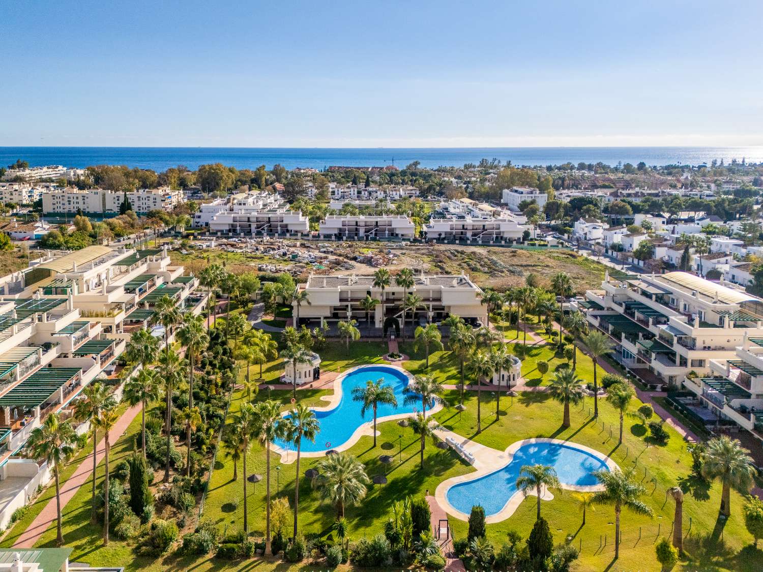 Volledig gerenoveerd luxe appartement in Lorcrimar, Nueva Andalucía