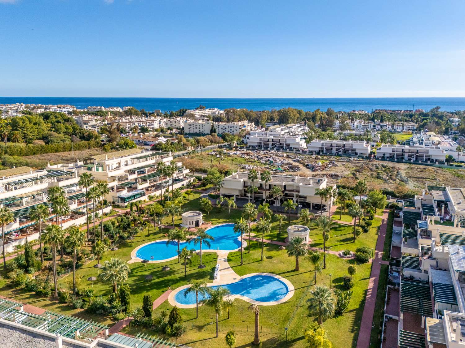 Volledig gerenoveerd luxe appartement in Lorcrimar, Nueva Andalucía