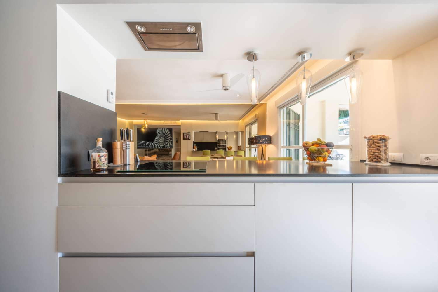 Volledig gerenoveerd luxe appartement in Lorcrimar, Nueva Andalucía