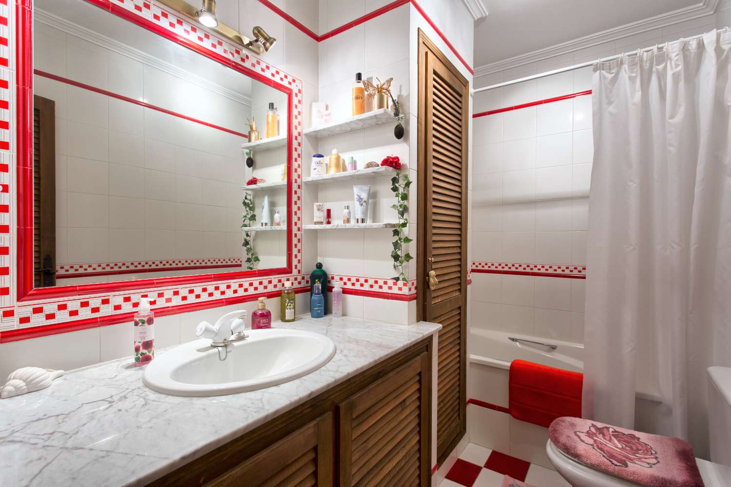 Casa adosada de 3 dormitorios en Benahavís Pueblo, Costa del Sol