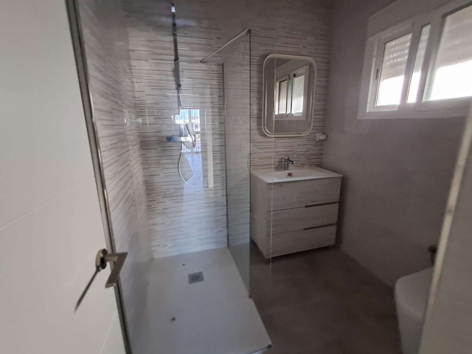 Villa El Paraíso Medio – Nueva Milla de Oro, Estepona Para reformar o reconstruir