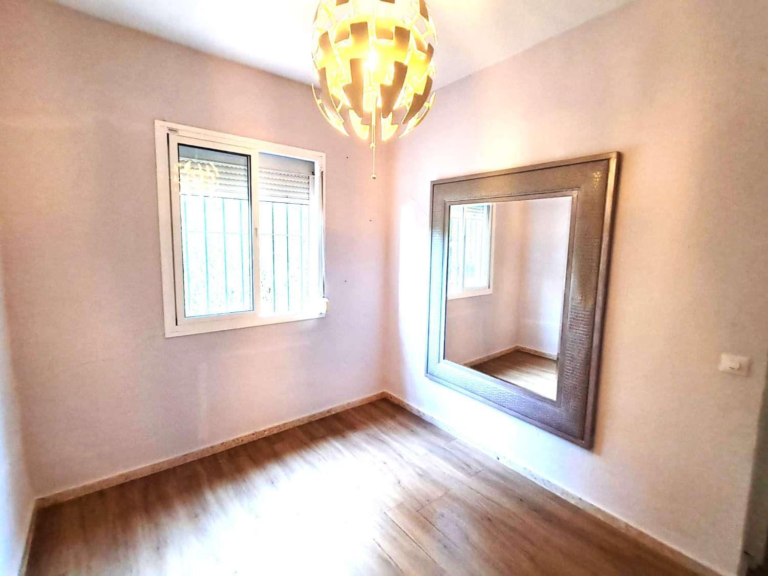 Villa El Paraíso Medio – Nueva Milla de Oro, Estepona Para reformar o reconstruir