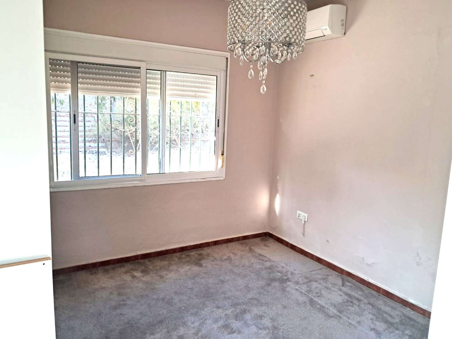 Villa El Paraíso Medio – Nueva Milla de Oro, Estepona Para reformar o reconstruir