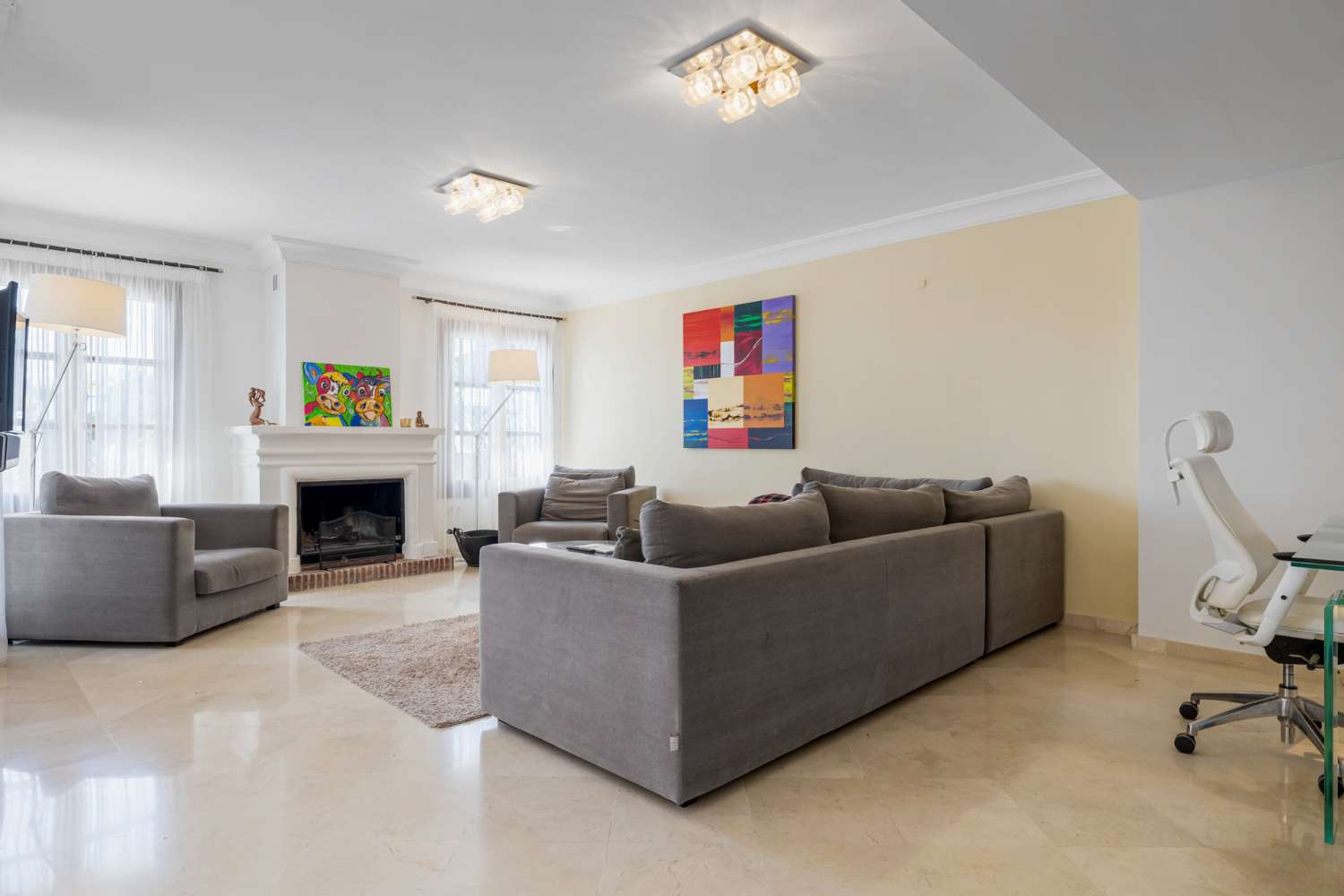 Excepcional casa adosada de 5 dormitorios en La Perla de la Heredia, Benahavís