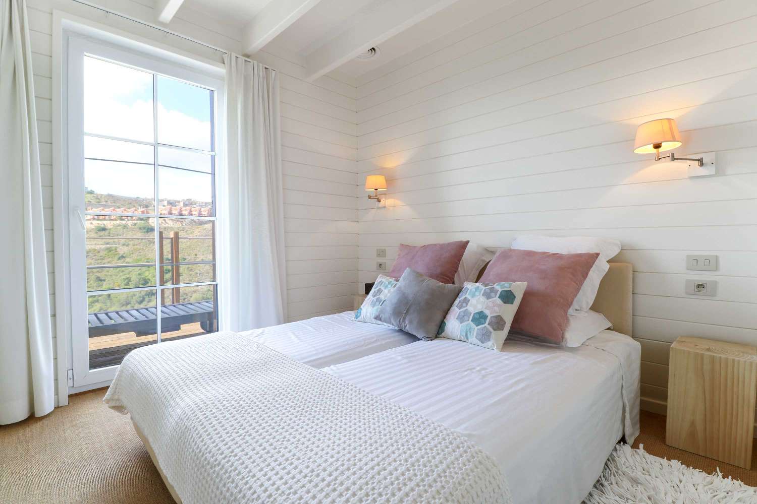 Encantadora y única villa en Nueva Atalaya, Benahavís