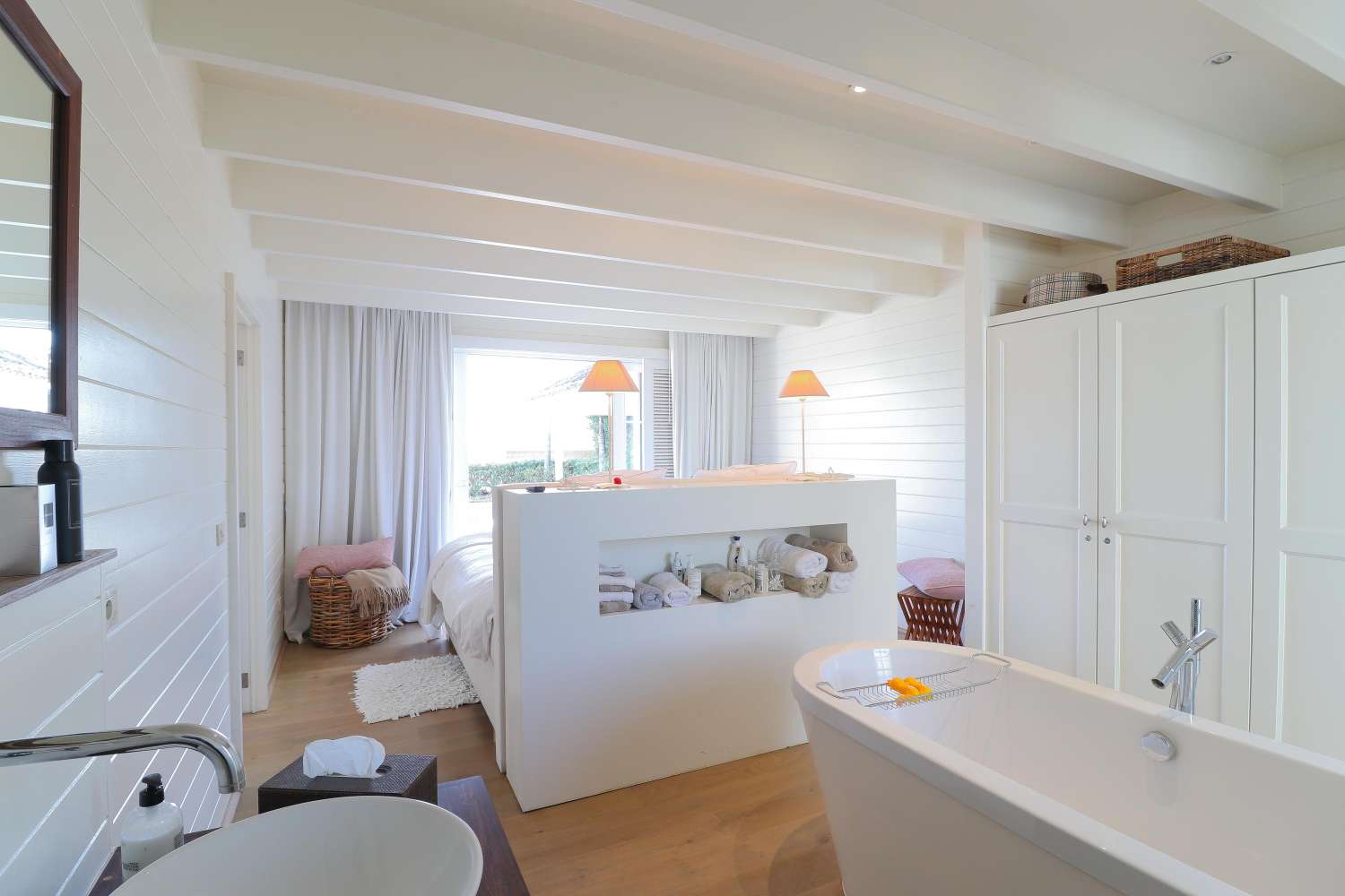 Encantadora y única villa en Nueva Atalaya, Benahavís