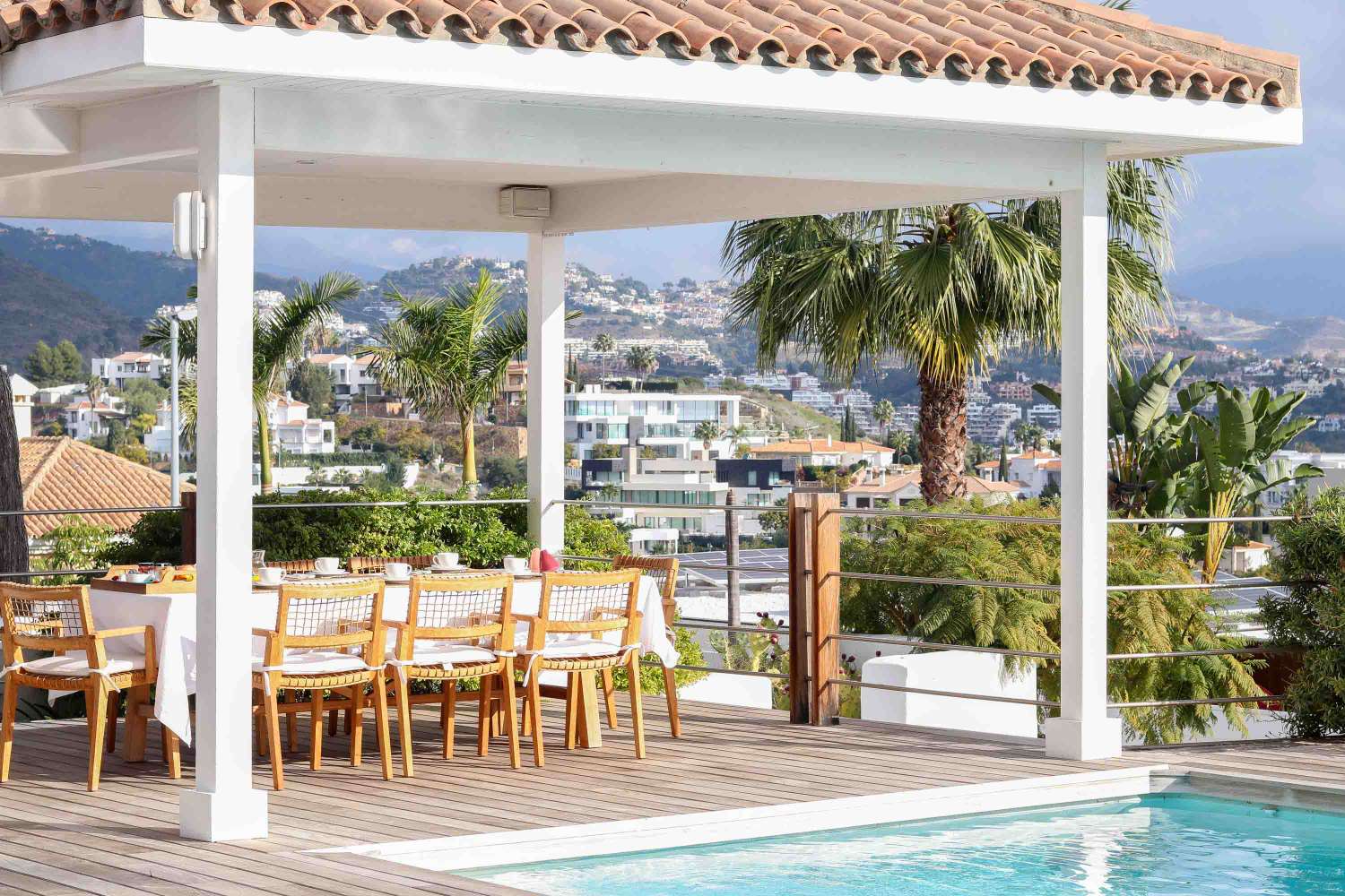 Encantadora y única villa en Nueva Atalaya, Benahavís