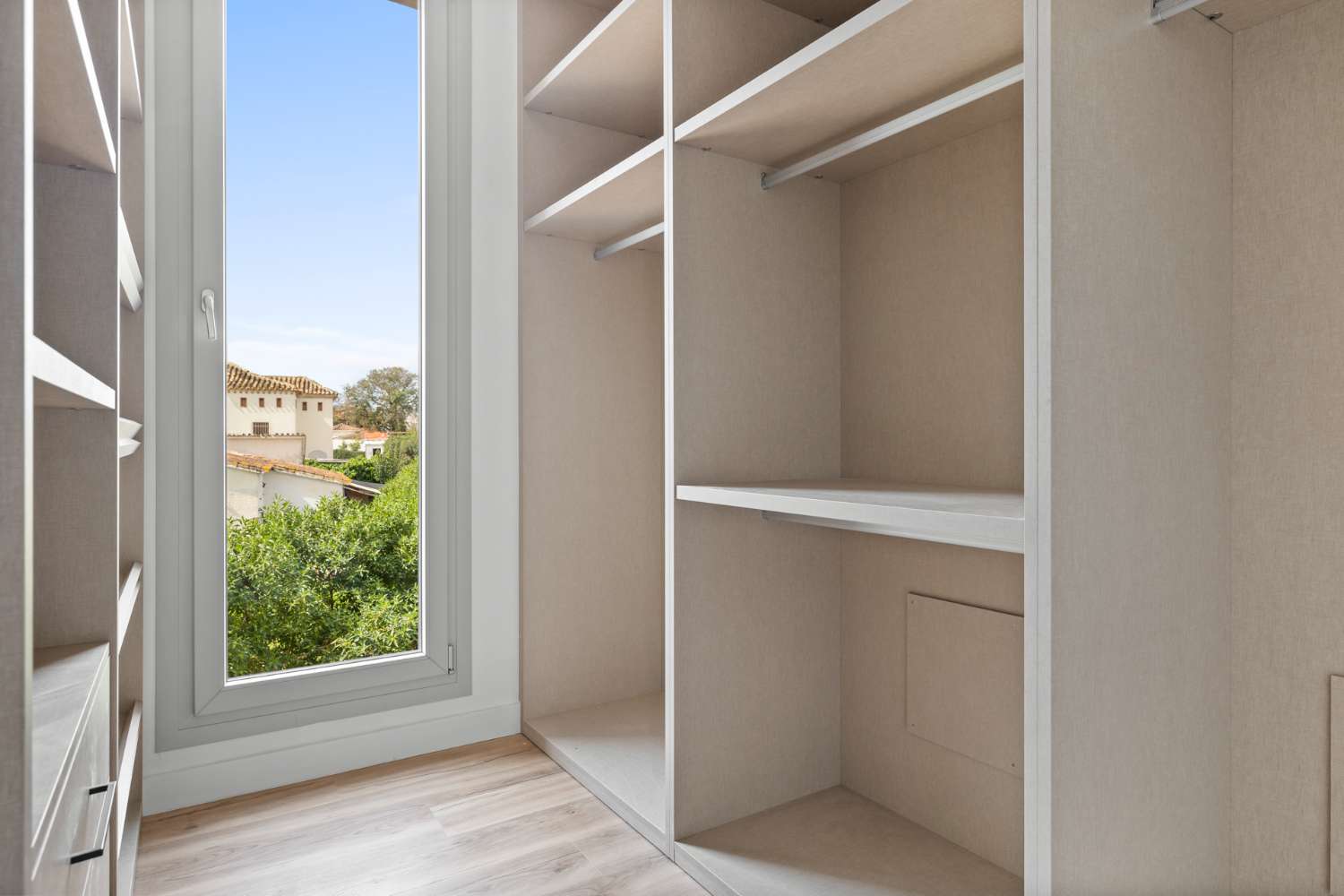 VILLA LIPTO SAN PEDRO LADO PLAYA, MARBELLA, CCOSTA DEL SOL