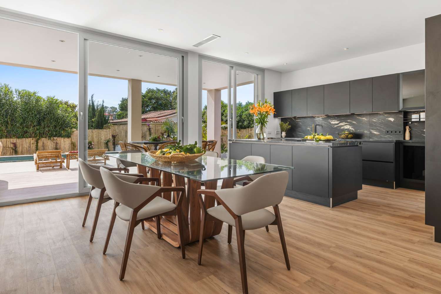 VILLA LIPTO SAN PEDRO LADO PLAYA, MARBELLA, CCOSTA DEL SOL