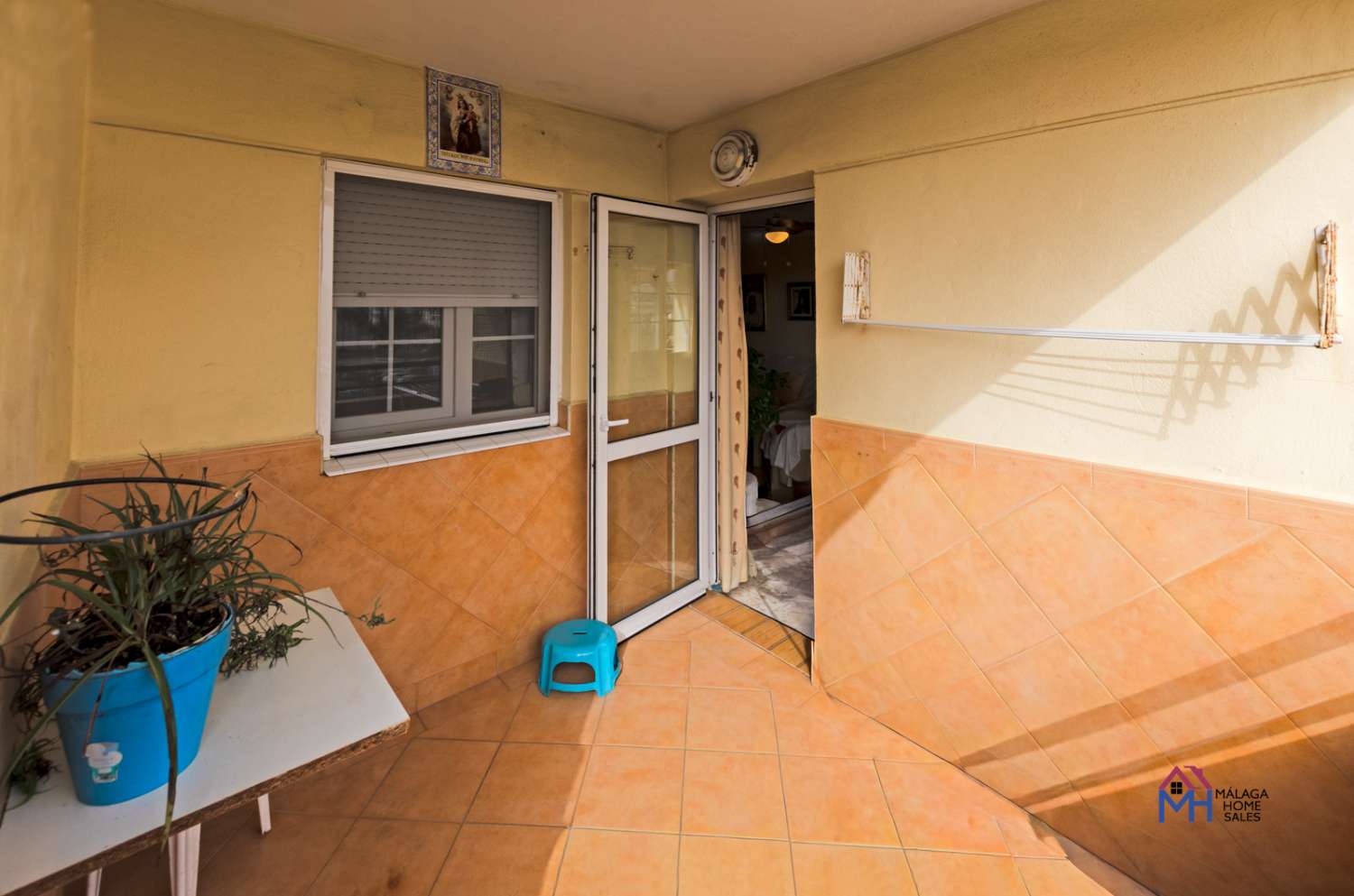 Piso en venta  en recinto privado en Torre del Mar-Málaga.