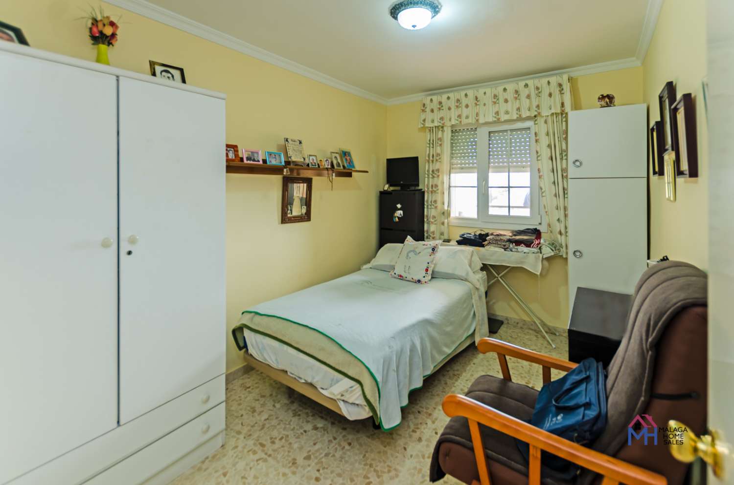 Piso en venta  en recinto privado en Torre del Mar-Málaga.