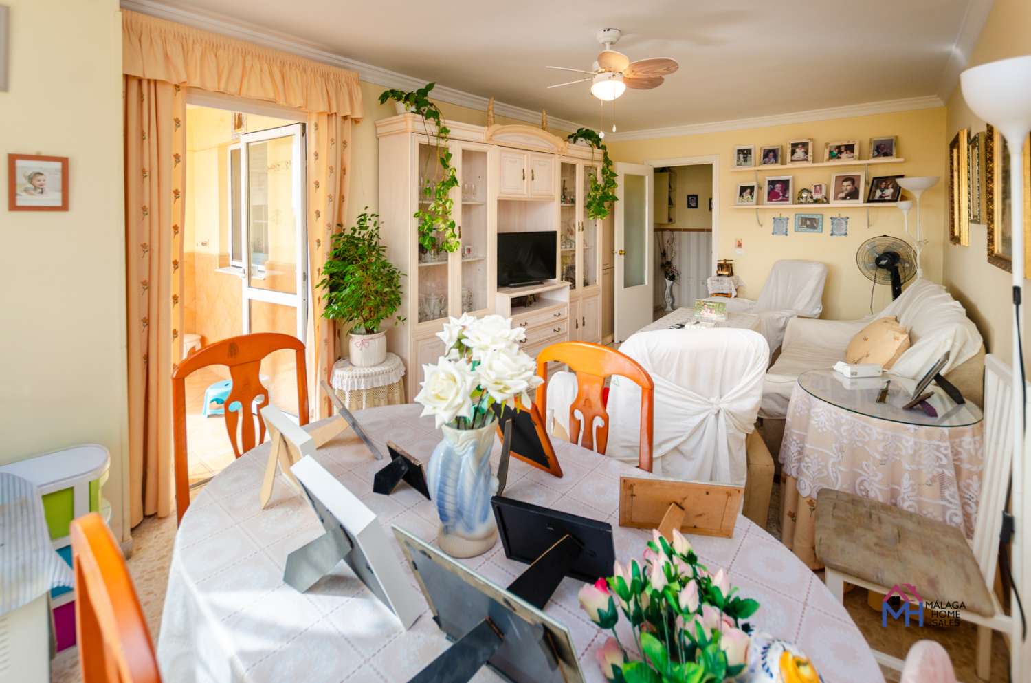 Piso en venta  en recinto privado en Torre del Mar-Málaga.