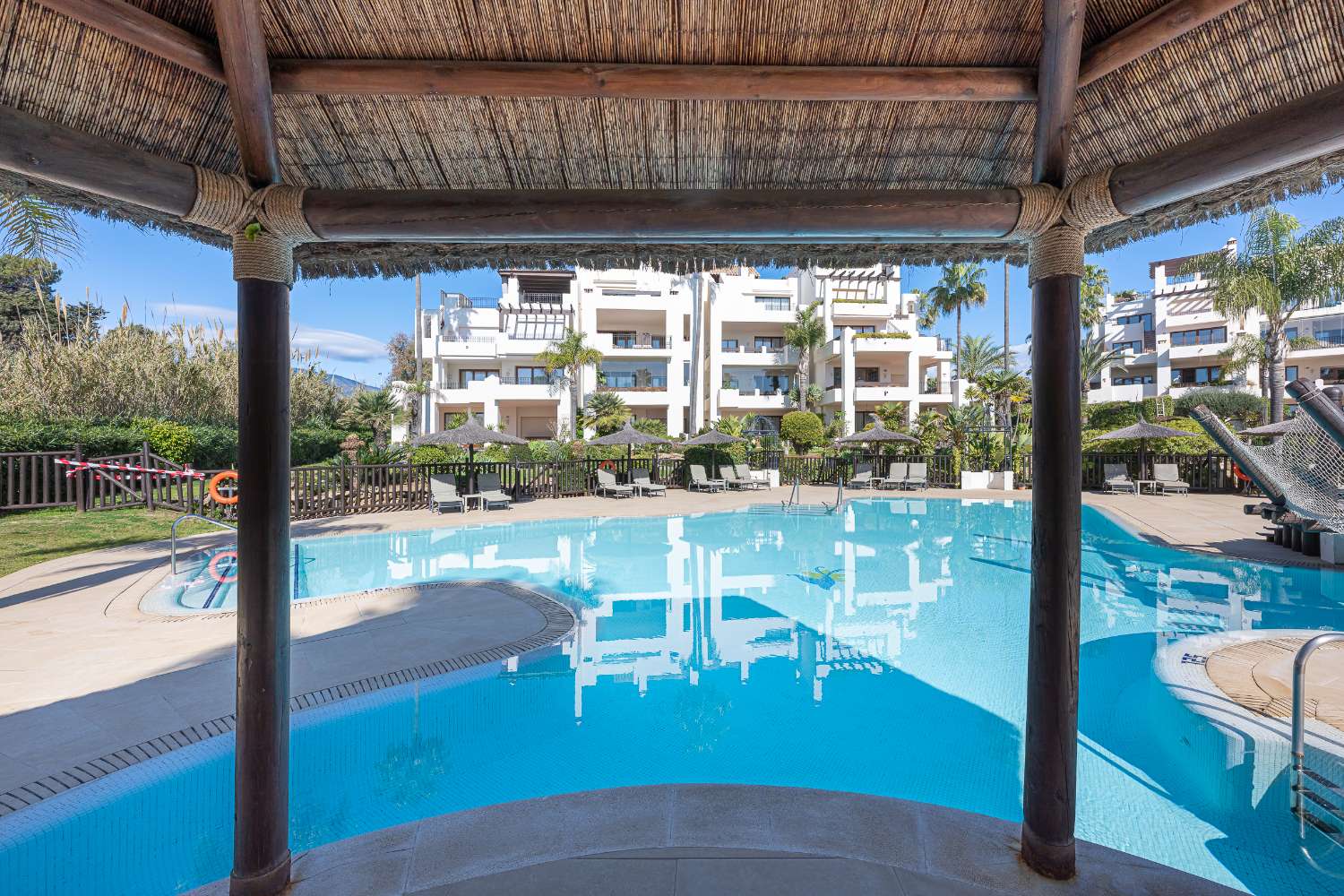 Planta baja en venta en El Velerin-Estepona-Costa del Sol