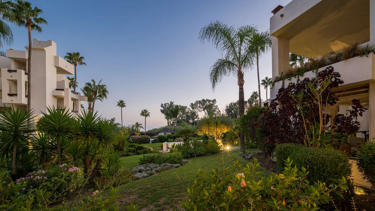 Planta baja en venta en El Velerin-Estepona-Costa del Sol