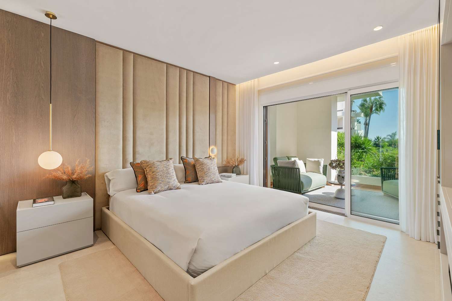 Planta baja en venta en El Velerin-Estepona-Costa del Sol