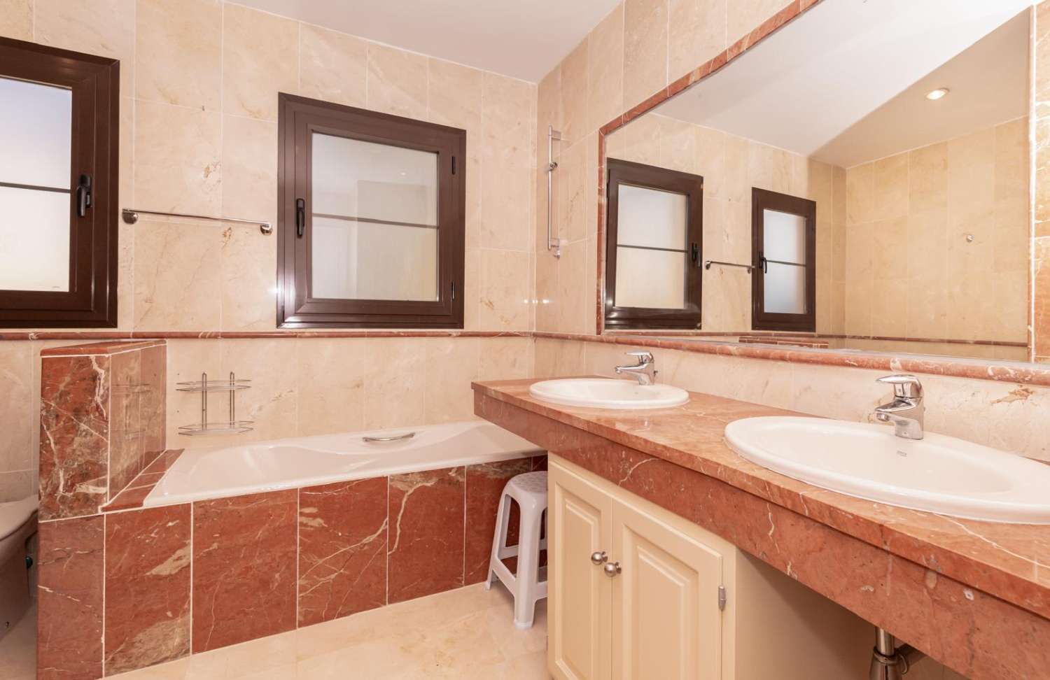 URB. HACIENDA DEL SOL NUEVA MILLA DE ORO, ESTEPONA