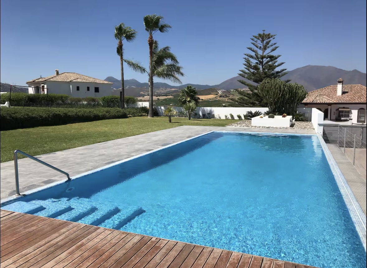 Excepcional finca de lujo en Manilva, cerca de Sotogrande.