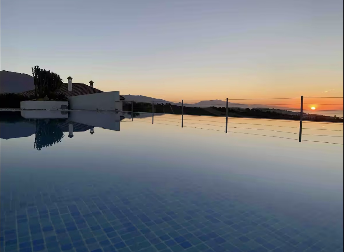 Excepcional finca de lujo en Manilva, cerca de Sotogrande.