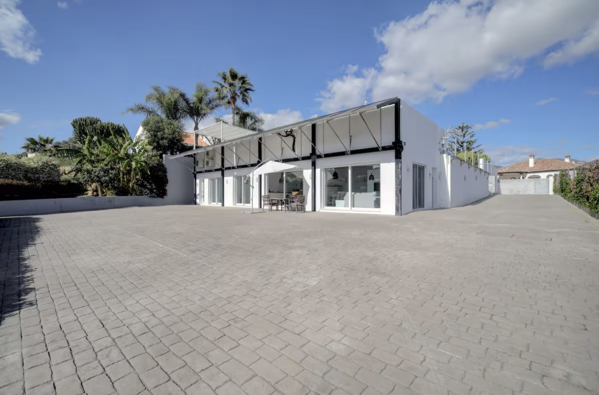 Excepcional finca de lujo en Manilva, cerca de Sotogrande.