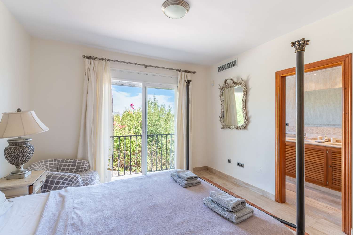 VILLA EN PUERTO ALMENDRO – EL CAPITÁN, BENAHAVÍS