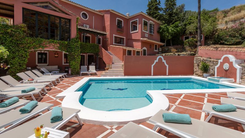 Villa en Benahavis Magnífica Hacienda de 12 dormitorios en Vega del Colorado, La Quinta