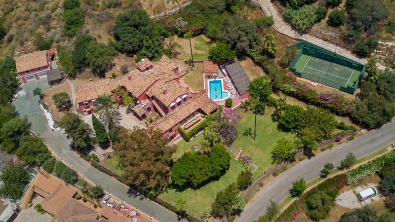 Villa en Benahavis Magnífica Hacienda de 12 dormitorios en Vega del Colorado, La Quinta