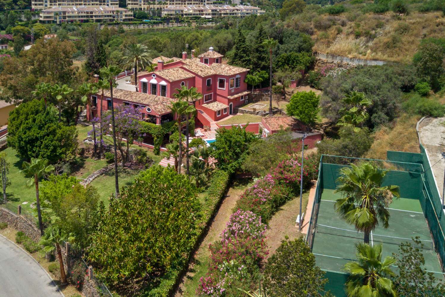 Villa en Benahavis Magnífica Hacienda de 12 dormitorios en Vega del Colorado, La Quinta
