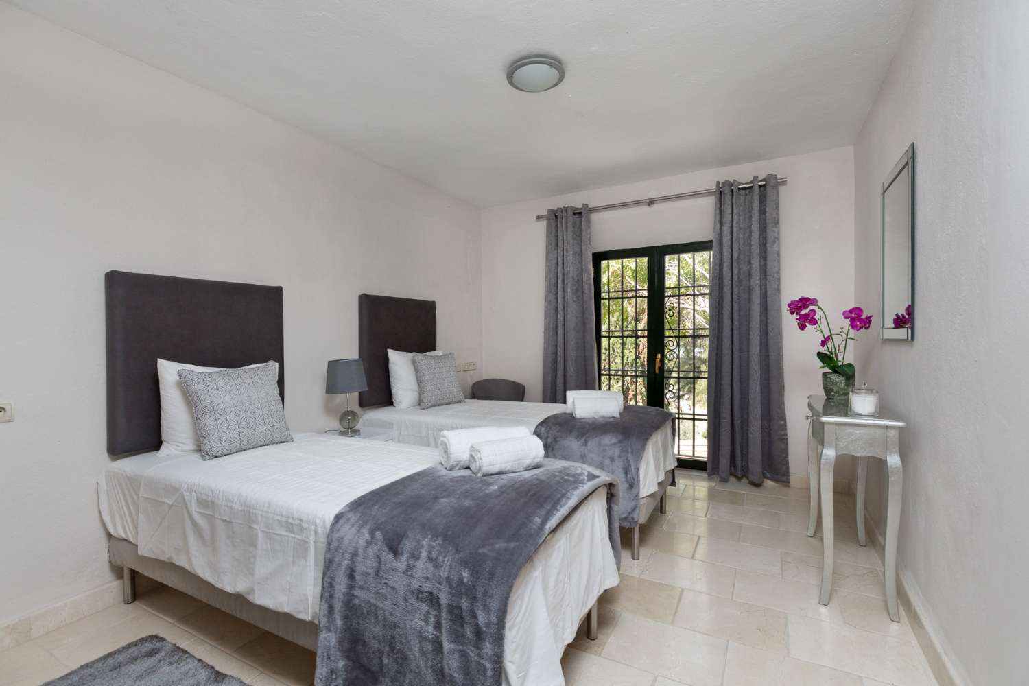 Villa en Benahavis Magnífica Hacienda de 12 dormitorios en Vega del Colorado, La Quinta