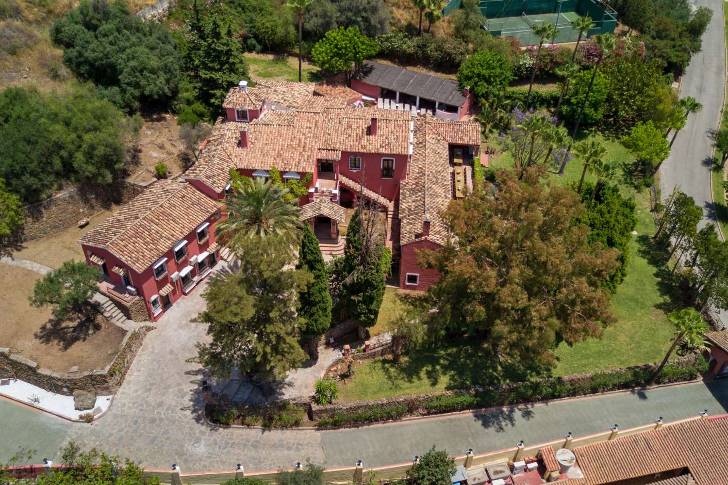 Villa en Benahavis Magnífica Hacienda de 12 dormitorios en Vega del Colorado, La Quinta