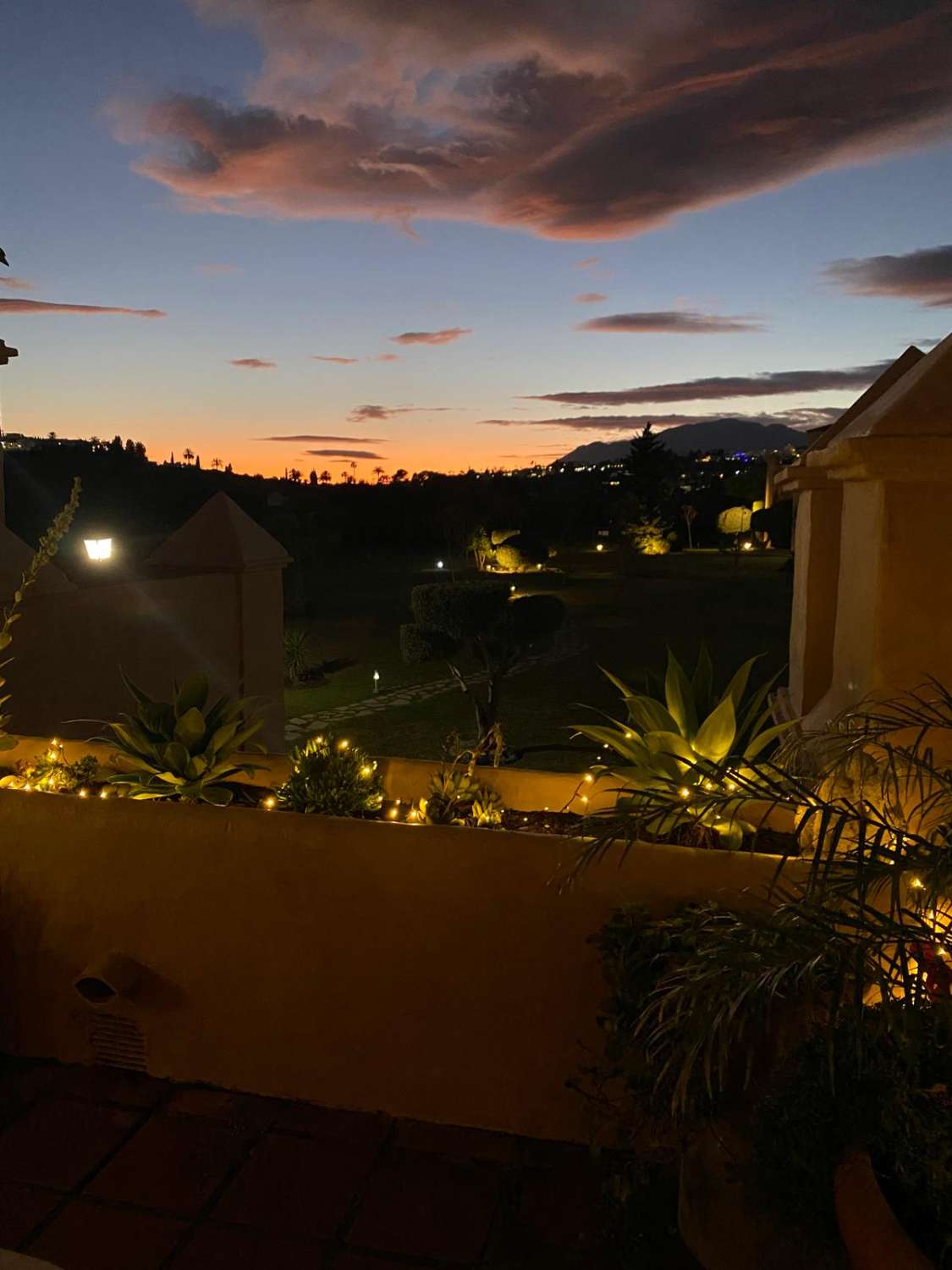 ÁTICO DÚPLEX EN LA URB. LA CARTUJA, ESTEPONA