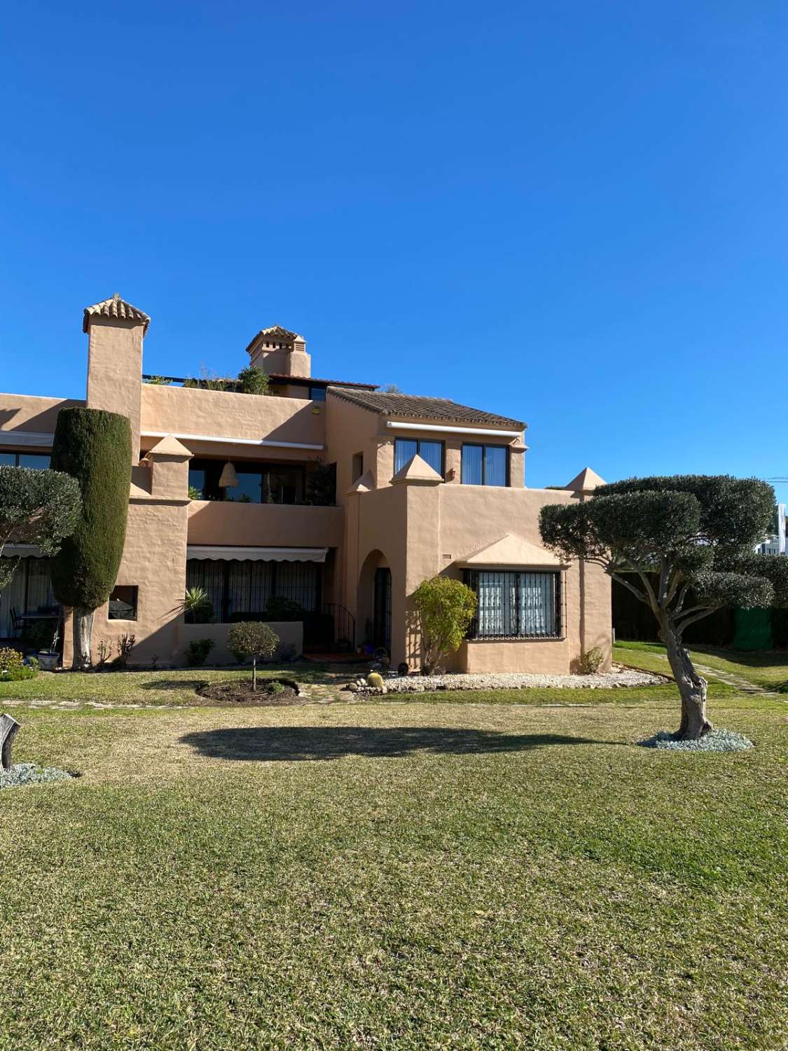 ÁTICO DÚPLEX EN LA URB. LA CARTUJA, ESTEPONA