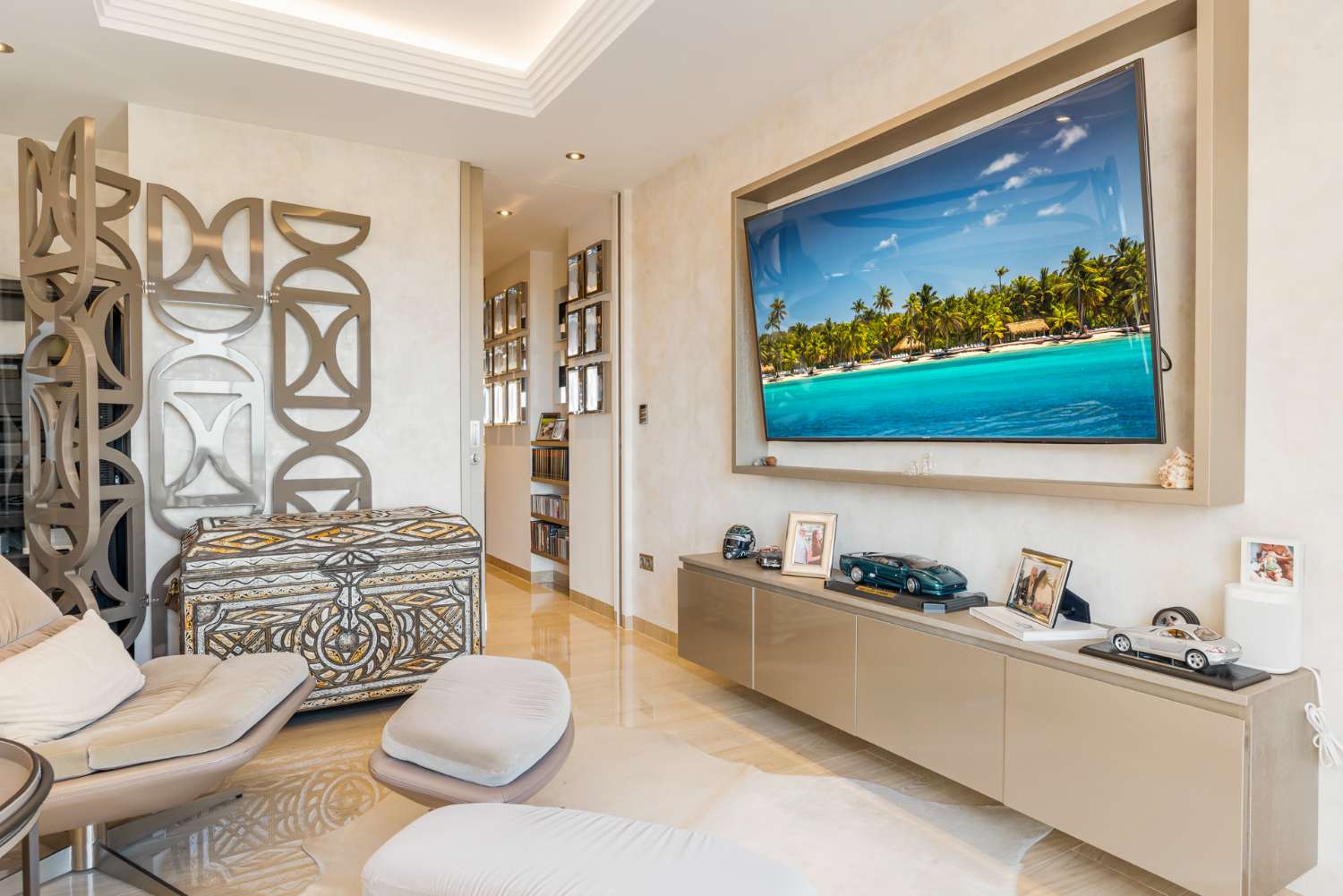 Ático de alta calidad de 4 dormitorios en Altos de los Almendros, Benahavís.