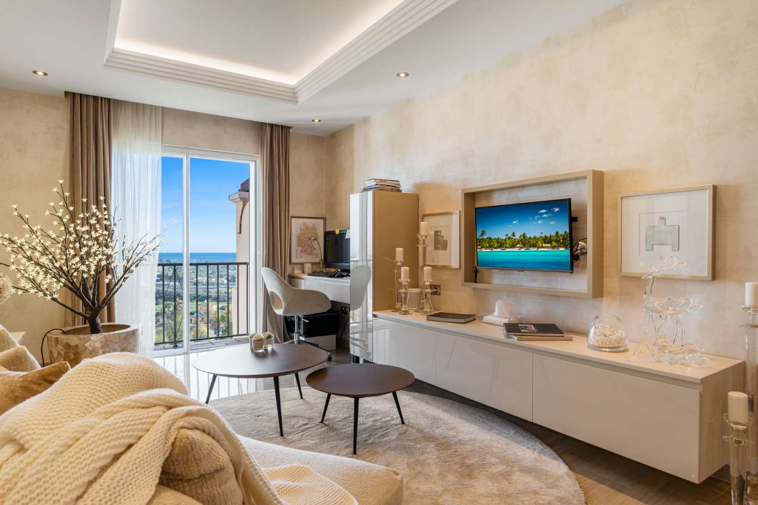 Ático de alta calidad de 4 dormitorios en Altos de los Almendros, Benahavís.