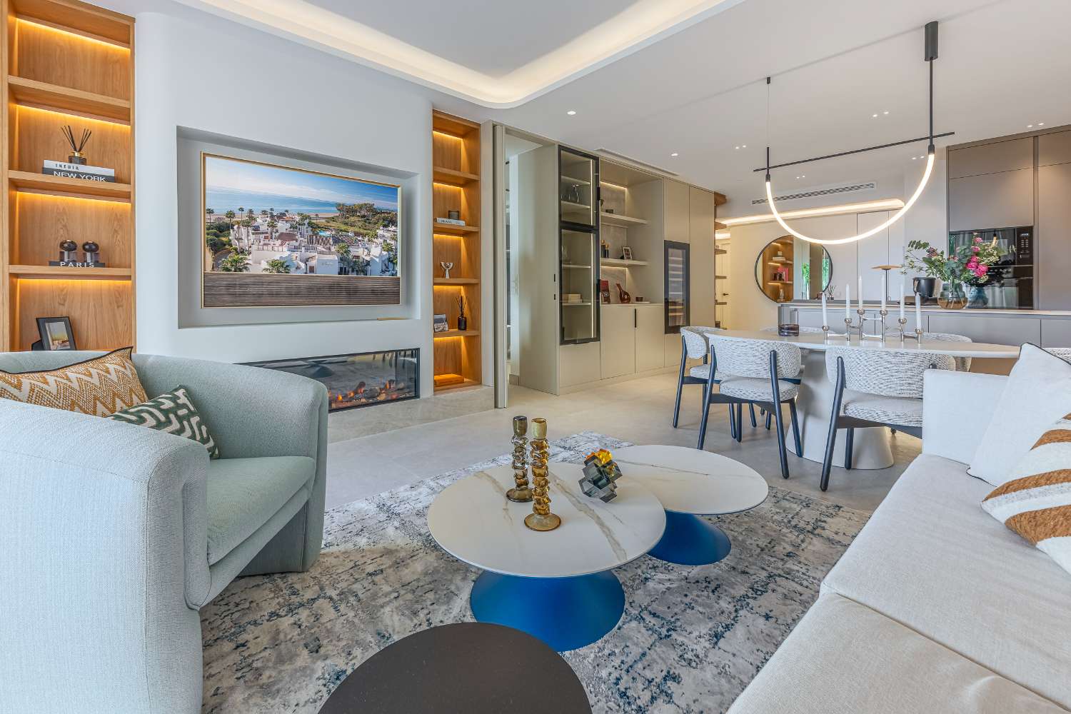 Piso de lujo en venta en Bahía del Velerín-Nueva Milla de Oro-Estepona