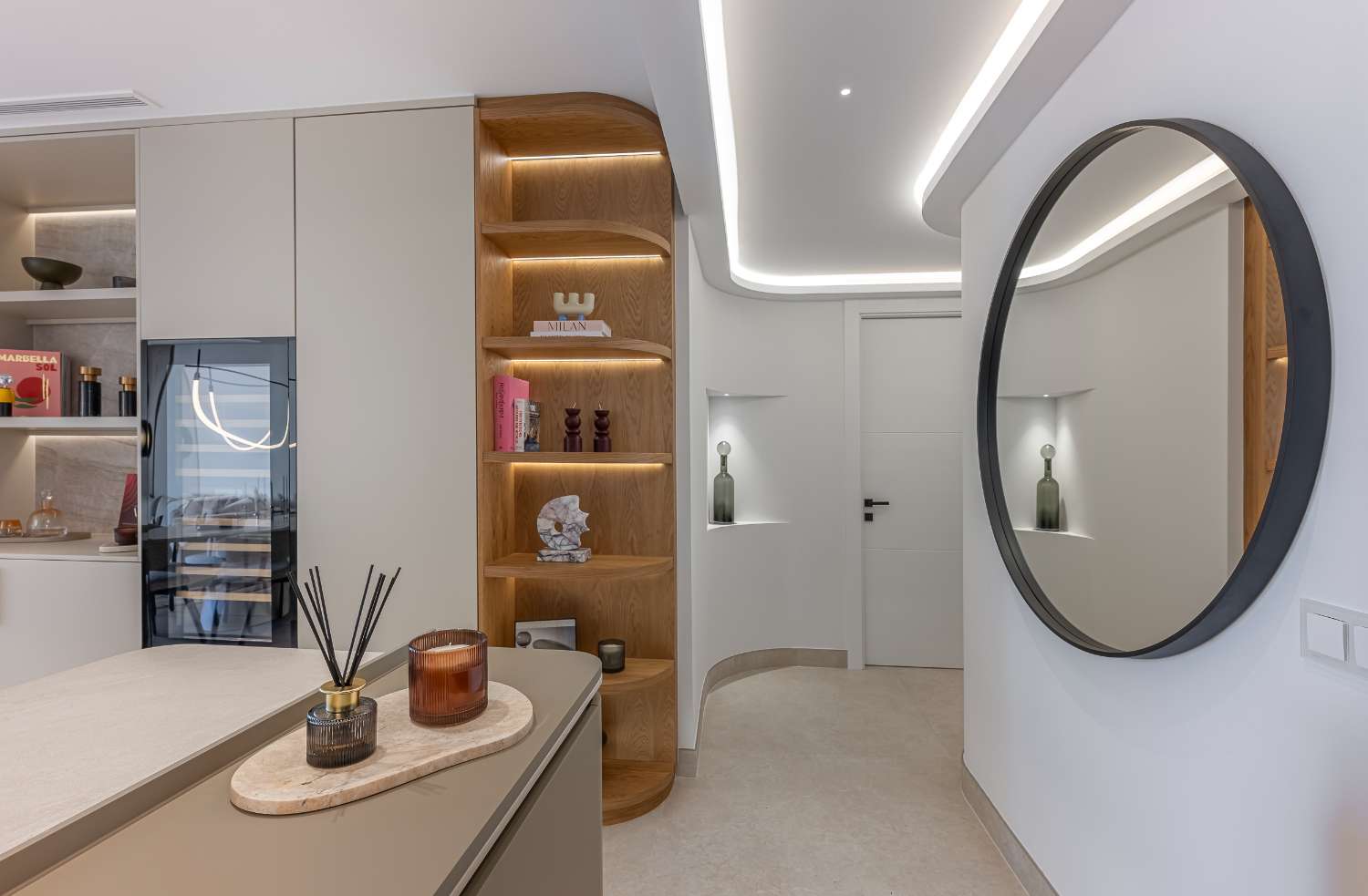 Piso de lujo en venta en Bahía del Velerín-Nueva Milla de Oro-Estepona