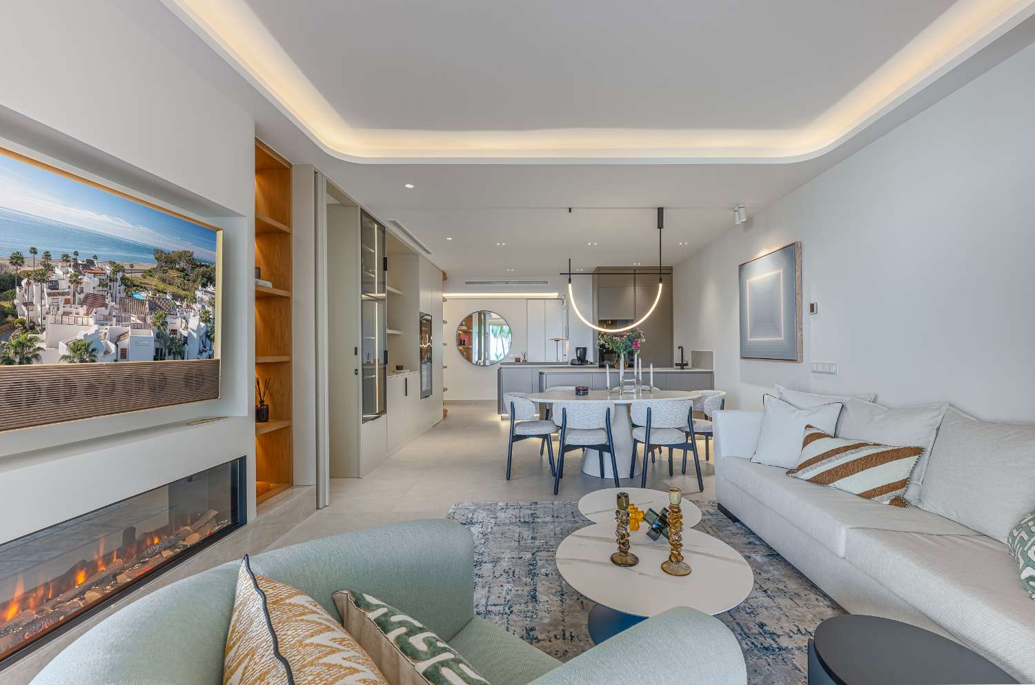 Piso de lujo en venta en Bahía del Velerín-Nueva Milla de Oro-Estepona