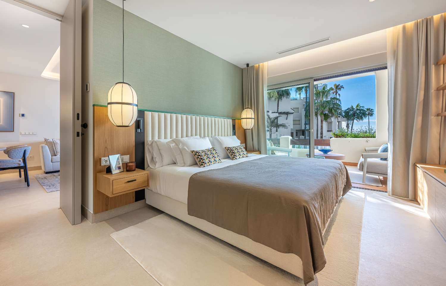 Piso de lujo en venta en Bahía del Velerín-Nueva Milla de Oro-Estepona